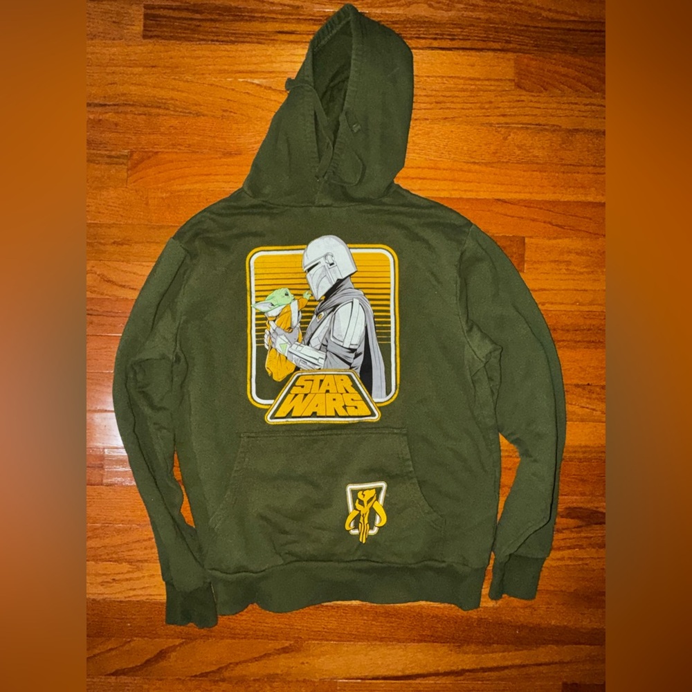 Star Wars Olive Green Crewneck Sweatshirt with Yellow Graphic